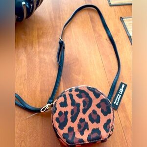 Brand New With Tags - Design Lab Cheetah Crossbody bag with wristlet attachment